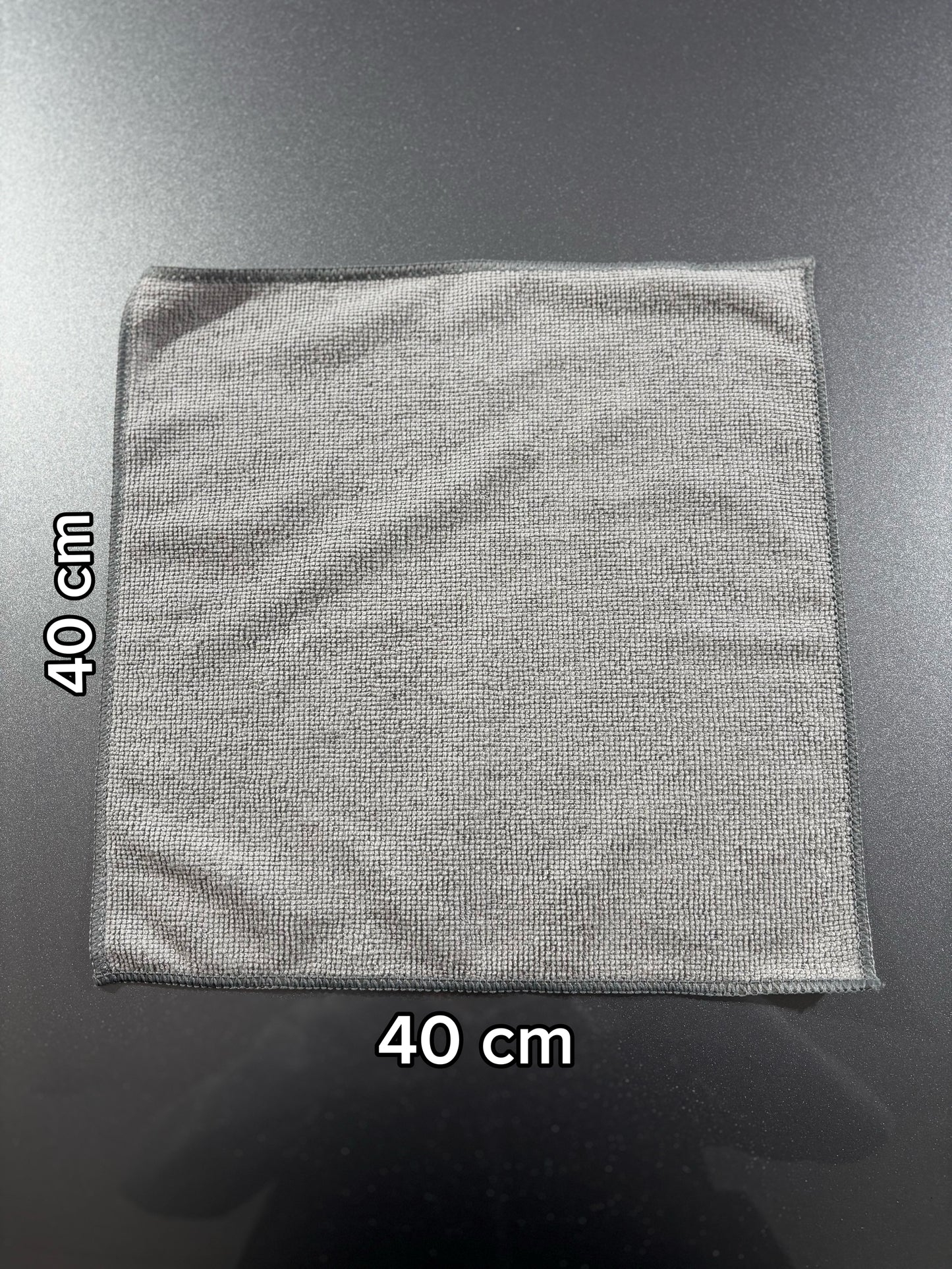 Kit Detailing Professionale 4 Prodotti + 2 Panni in Microfibra (1 Omaggio)